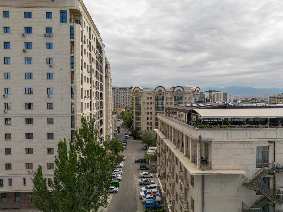 Ambassador Orient Otel Bişkek Dış mekan fotoğraf